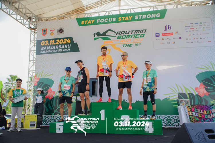 Race photo from Arutmin Borneo Run 2024