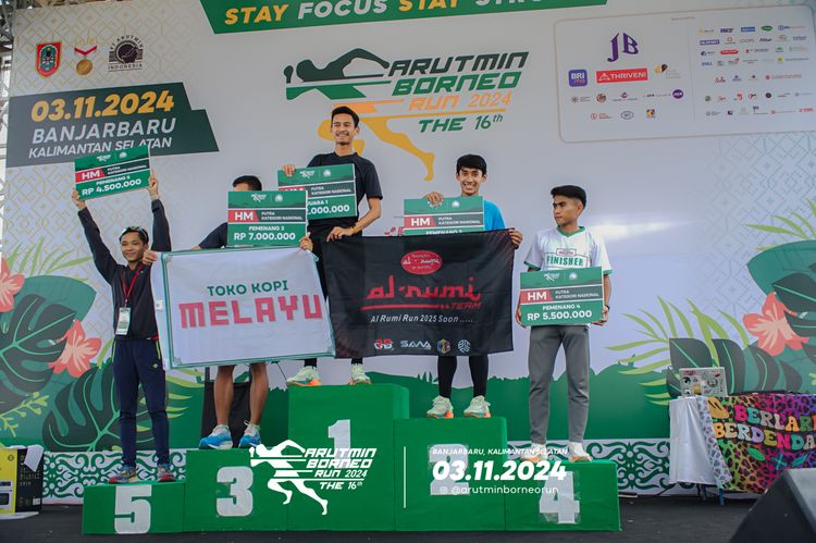 Race photo from Arutmin Borneo Run 2024