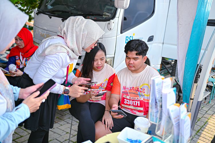 Race photo from NOTARACE 2025