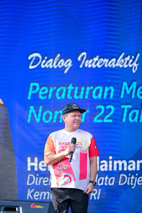 Race photo from NOTARACE 2025