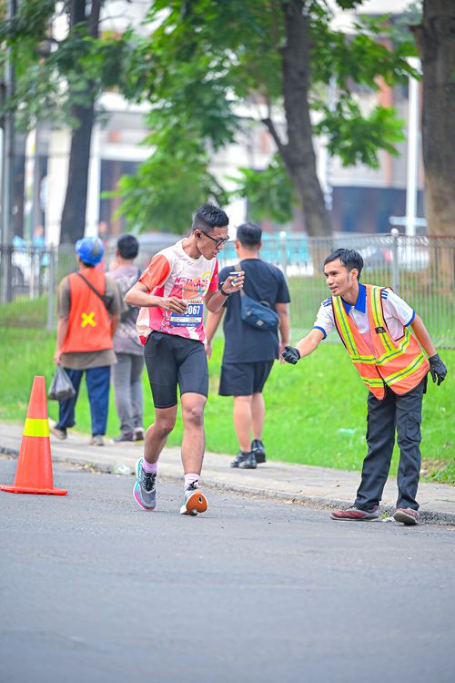 Race photo from NOTARACE 2025