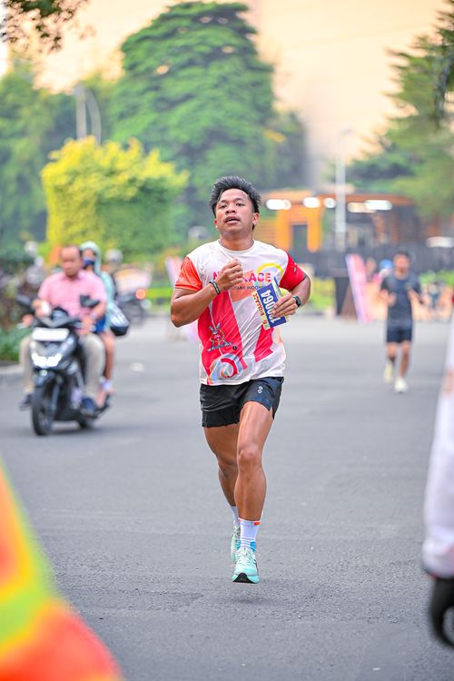 Race photo from NOTARACE 2025