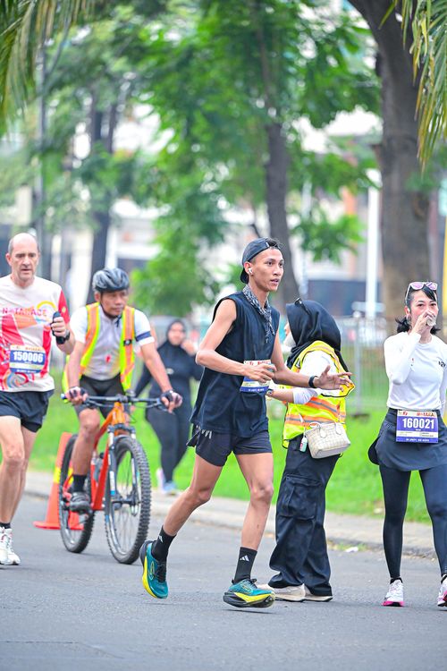 Race photo from NOTARACE 2025