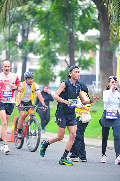 Race photo from NOTARACE 2025