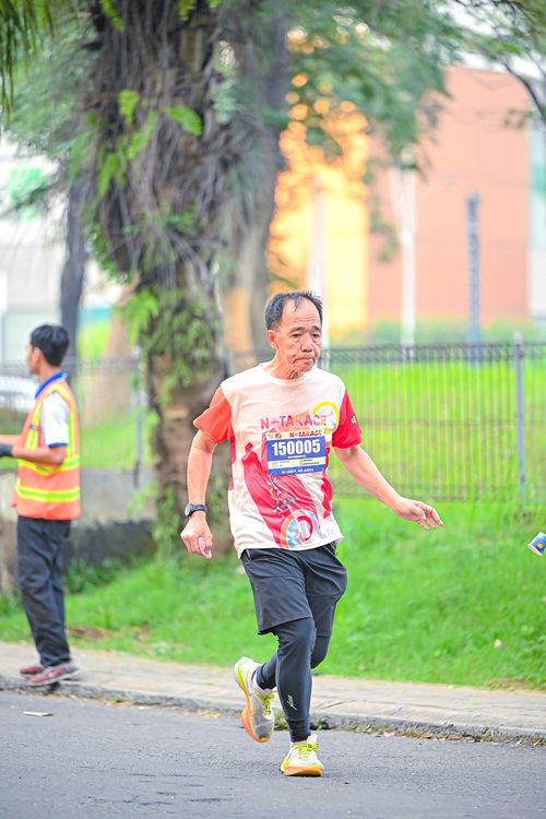 Race photo from NOTARACE 2025