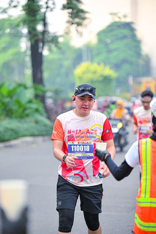 Race photo from NOTARACE 2025