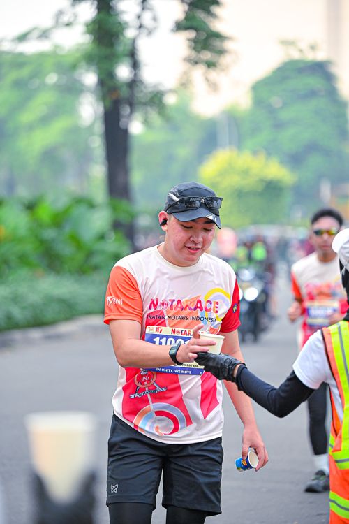 Race photo from NOTARACE 2025