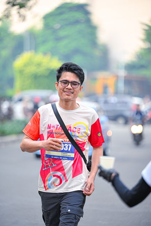 Race photo from NOTARACE 2025