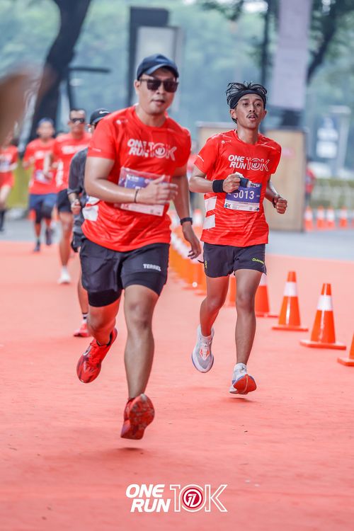 Race photo from ONE RUN 10K 2025
