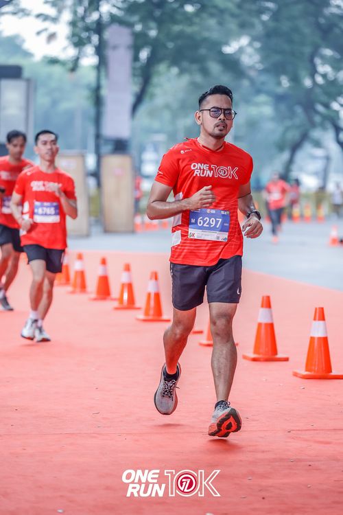 Race photo from ONE RUN 10K 2025