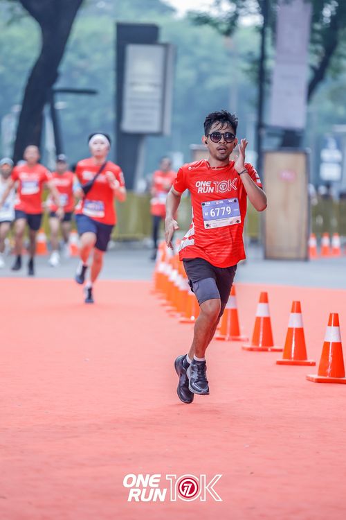 Race photo from ONE RUN 10K 2025