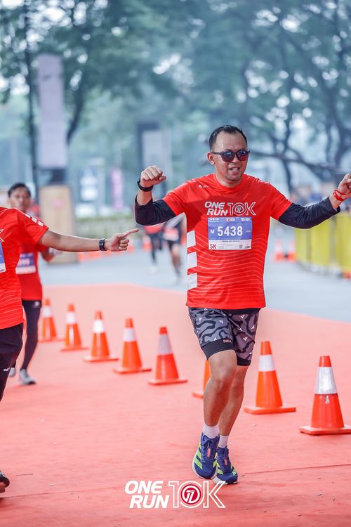 Race photo from ONE RUN 10K 2025