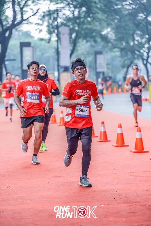 Race photo from ONE RUN 10K 2025