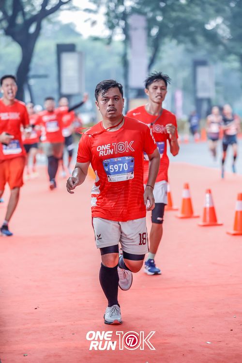 Race photo from ONE RUN 10K 2025