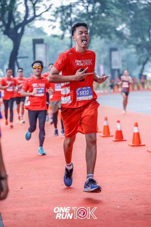 Race photo from ONE RUN 10K 2025