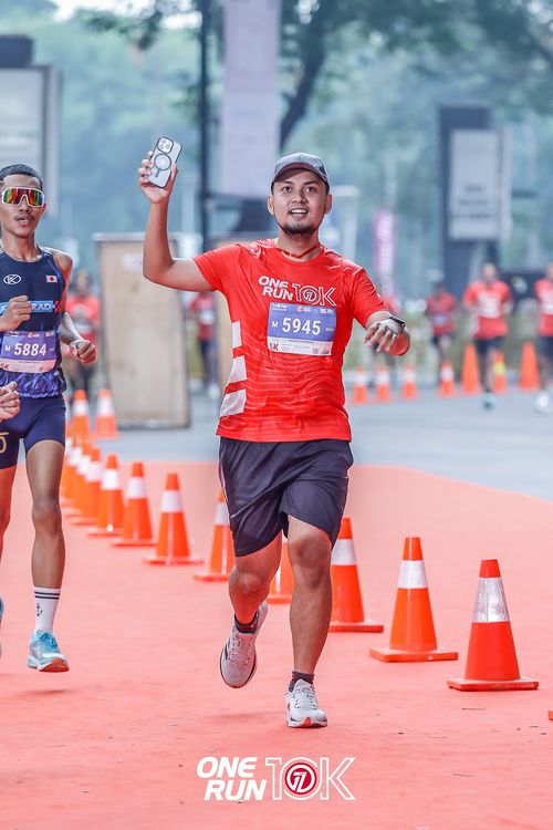 Race photo from ONE RUN 10K 2025