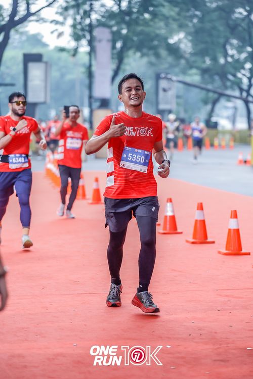 Race photo from ONE RUN 10K 2025