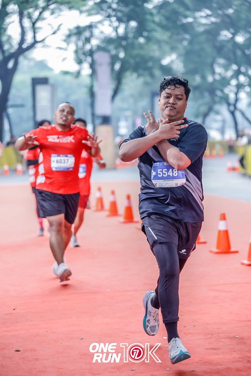 Race photo from ONE RUN 10K 2025