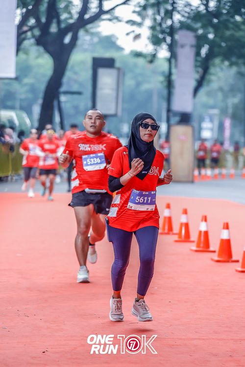 Race photo from ONE RUN 10K 2025