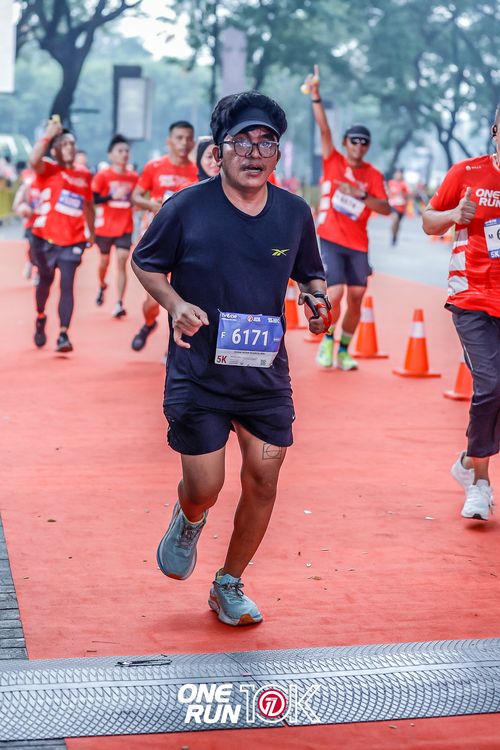 Race photo from ONE RUN 10K 2025