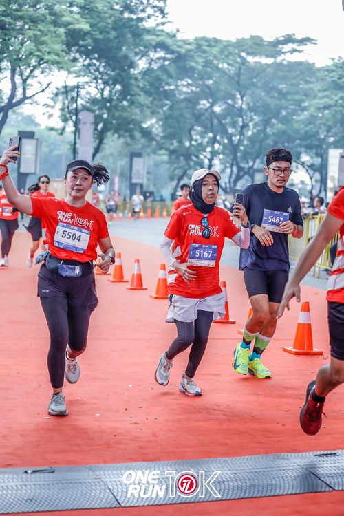 Race photo from ONE RUN 10K 2025