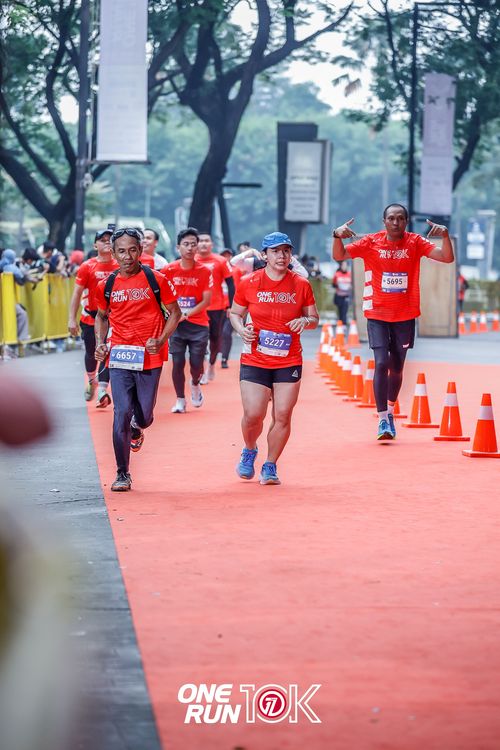 Race photo from ONE RUN 10K 2025