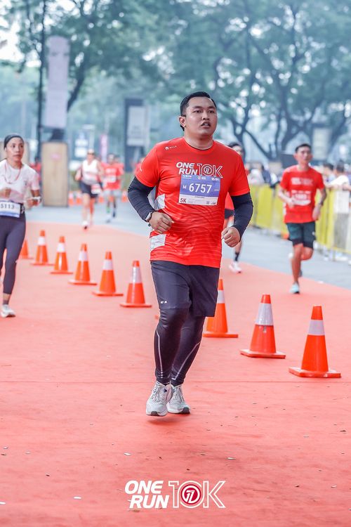 Race photo from ONE RUN 10K 2025