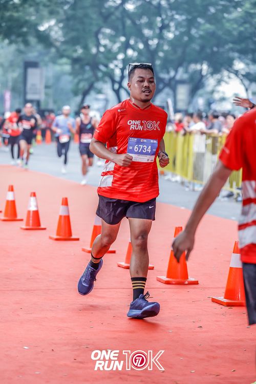 Race photo from ONE RUN 10K 2025