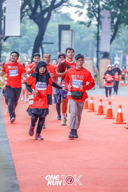 Race photo from ONE RUN 10K 2025