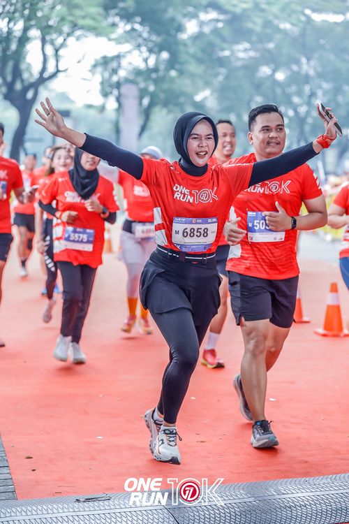 Race photo from ONE RUN 10K 2025