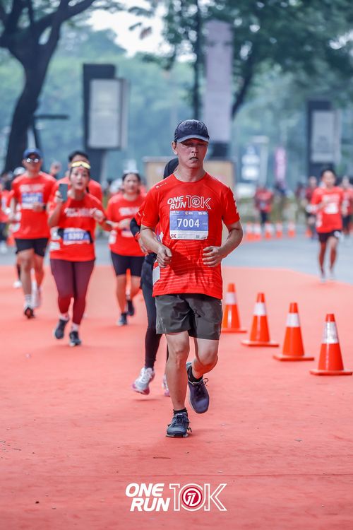 Race photo from ONE RUN 10K 2025