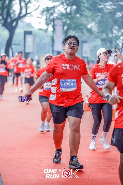 Race photo from ONE RUN 10K 2025