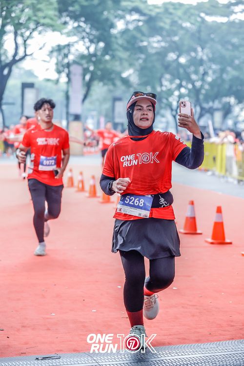 Race photo from ONE RUN 10K 2025