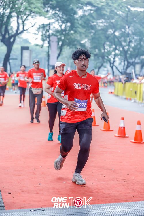 Race photo from ONE RUN 10K 2025