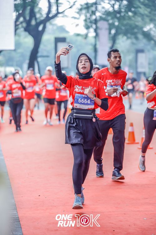 Race photo from ONE RUN 10K 2025