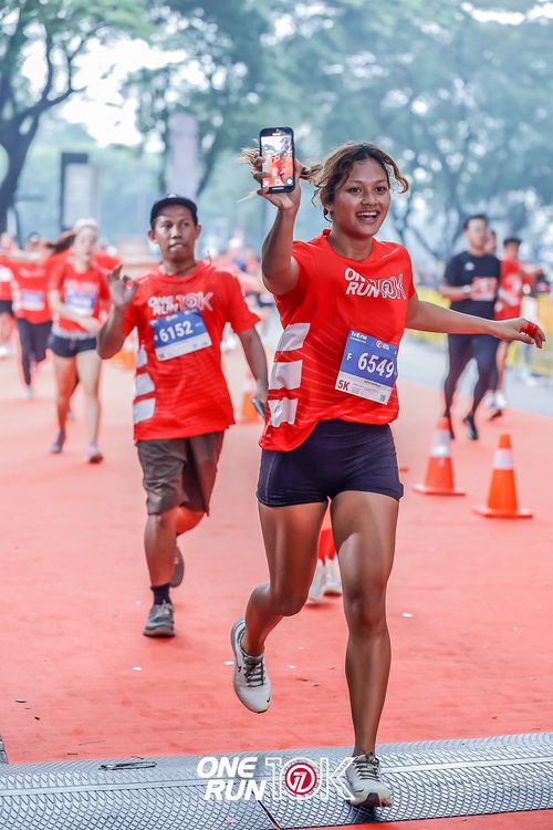 Race photo from ONE RUN 10K 2025