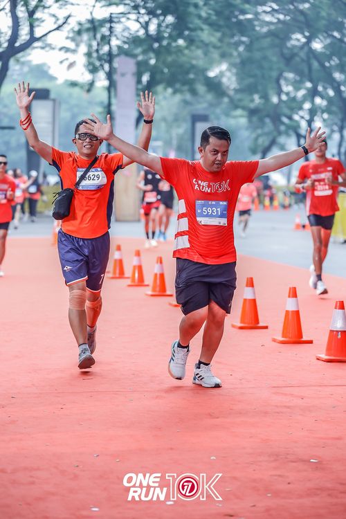 Race photo from ONE RUN 10K 2025