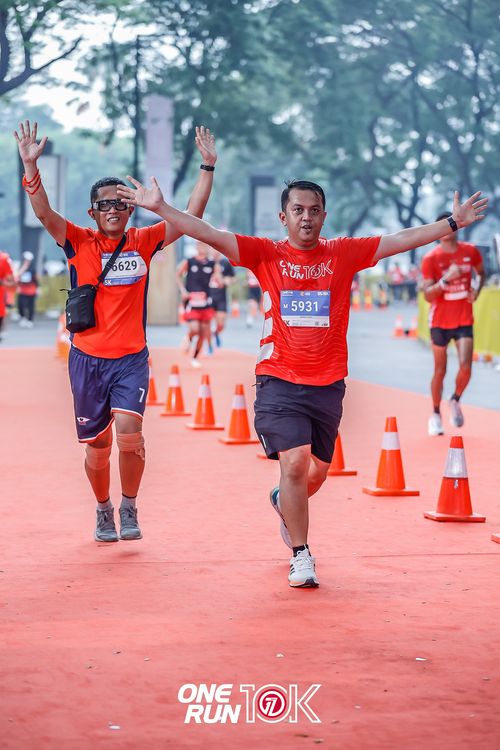 Race photo from ONE RUN 10K 2025