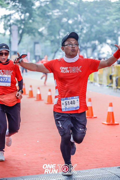 Race photo from ONE RUN 10K 2025