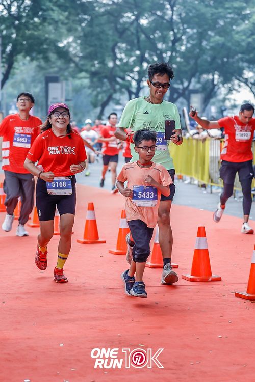Race photo from ONE RUN 10K 2025
