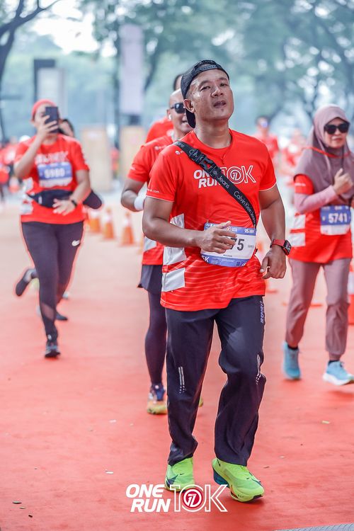 Race photo from ONE RUN 10K 2025