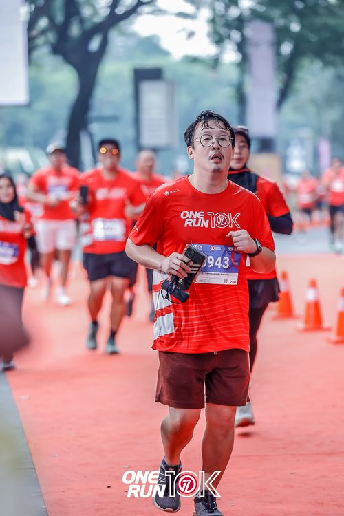 Race photo from ONE RUN 10K 2025