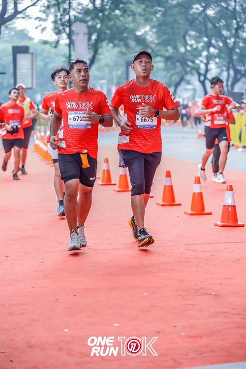 Race photo from ONE RUN 10K 2025