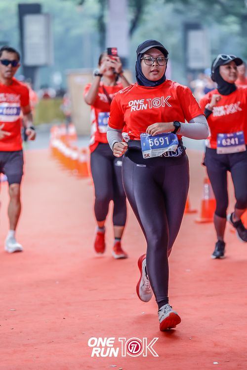 Race photo from ONE RUN 10K 2025