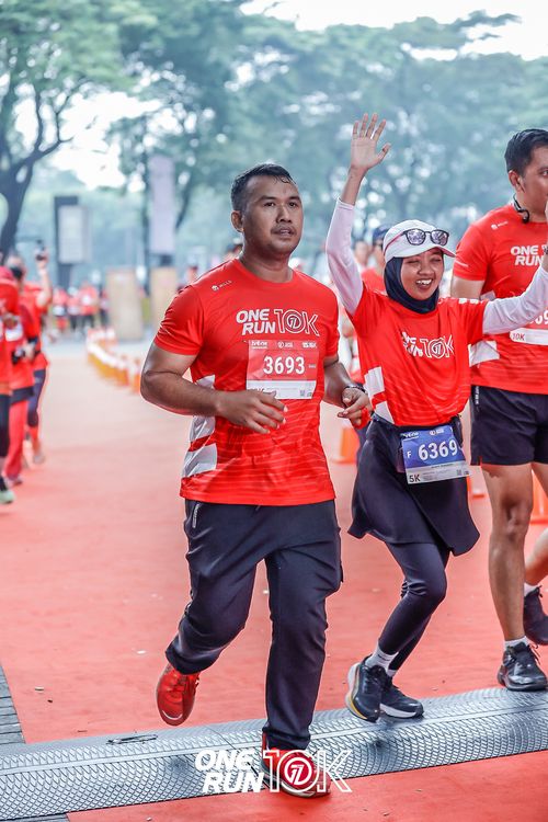 Race photo from ONE RUN 10K 2025