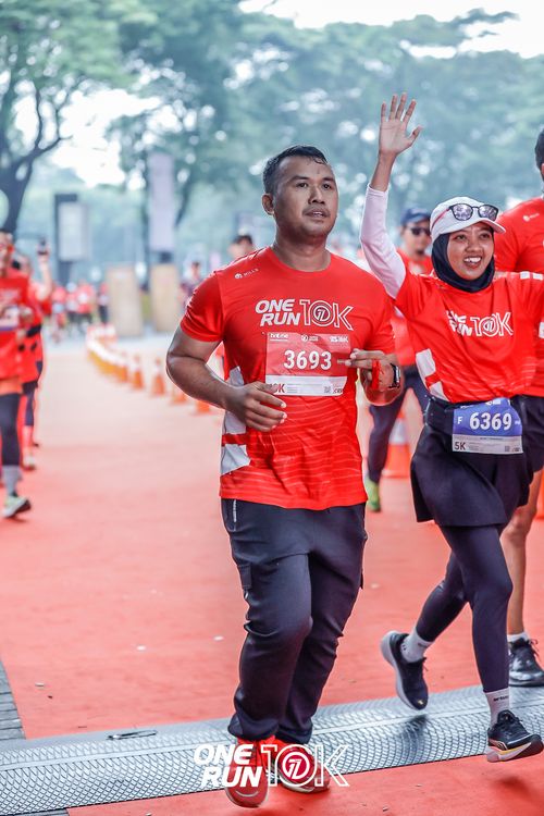 Race photo from ONE RUN 10K 2025