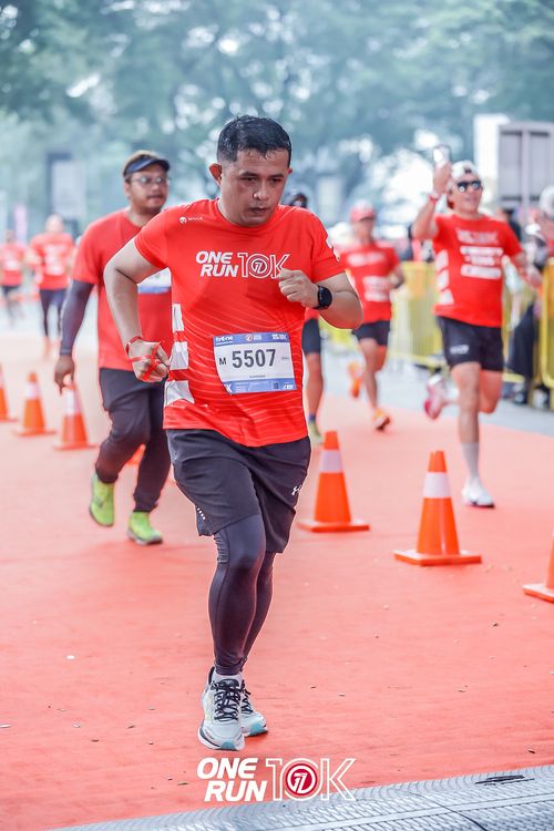 Race photo from ONE RUN 10K 2025