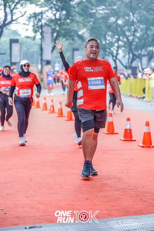 Race photo from ONE RUN 10K 2025