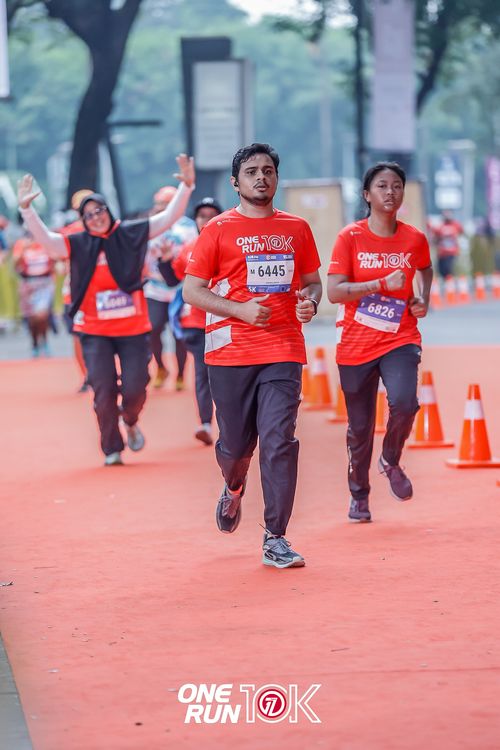 Race photo from ONE RUN 10K 2025