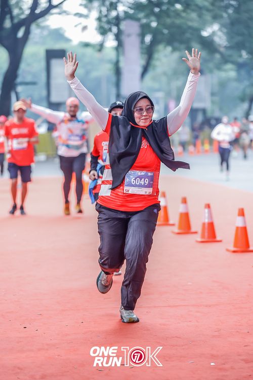 Race photo from ONE RUN 10K 2025